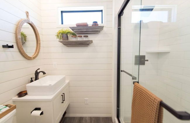 New Longhorn Stunning Container Home-in Alpine - Foto 6