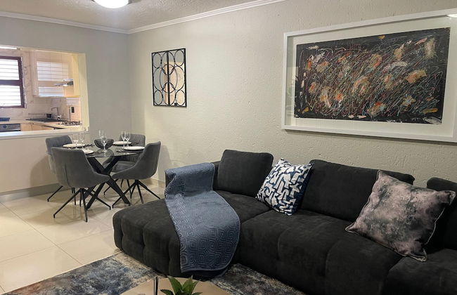 3 Bedroom Apartment in the Heart of Sandton - Photo 19