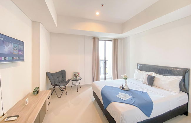 Spacious And Homey Studio At Cleon Park Apartment - Photo 2