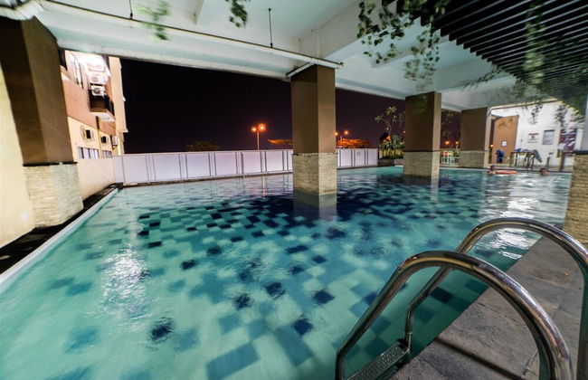 Best Price Tamansari Panoramic Apartment with Mountain View - Photo 26