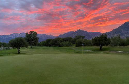 Modern 4BR Home Rooftop Patio Mountain Views - Foto 43