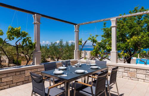 VILLA AGAPE - Three bedroom villa on 15k m2 olive grove - Incredible 360 view - Free parking - Private pool and jacuzzi - Foto 71