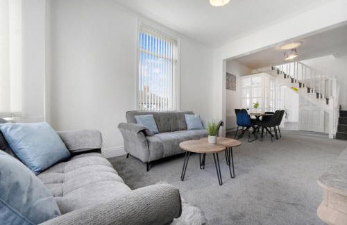 NEW! 3 Bedroom Home in Sunderland by Stay With Us, Perfect for Families & Contractors, FREE WiFi!! - Foto 25