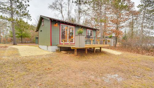 Minong Flowage Cabin with Fire Pit and Dock! - Foto 2