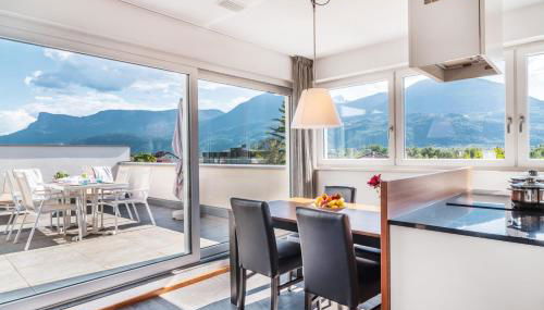 Hidalgo Suites & Restaurant - Photo 3