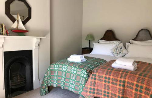 Castle Rock Llangrannog - Photo 11