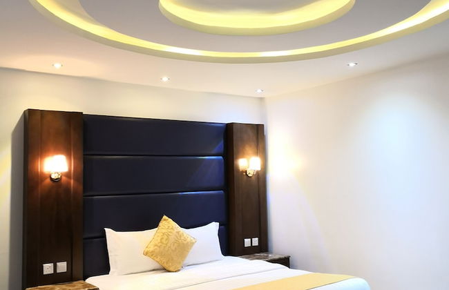 Al Mursalat Palace - Photo 13