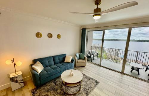 Balcony King Suite - Lake & Pool view - Foto 36