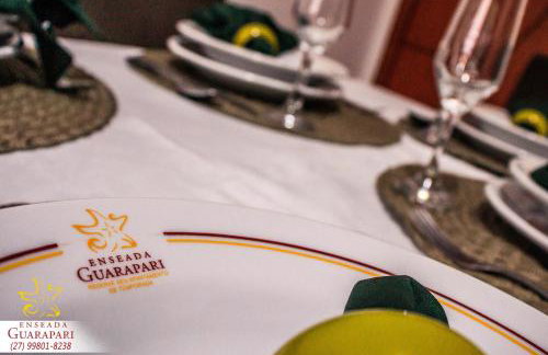 MAIOR NOTA - 2 Quartos com AR CONDICIONADOS SPLIT, Air Fryer, Wi-Fi, Disney Plus, Star Plus, HBO Max, Cadeiras de Praia, Caixa Térmica, Churrasqueira, Rede para Descanso e Chuveirão - 8 pessoas - CONFORTO Máximo - Melhor Localização!! - Photo 20