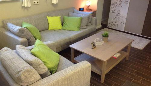 FeWo Buchheim, hochwertig und gemütlich, 5min zur S-Bahn - Foto 5