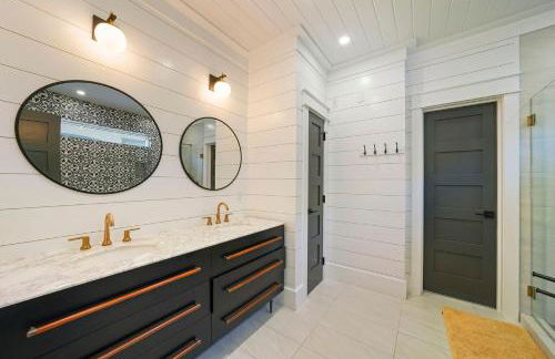 Water's Edge - Luxury Lakefront Beach House with Private Pool & Community Amenities - Foto 18