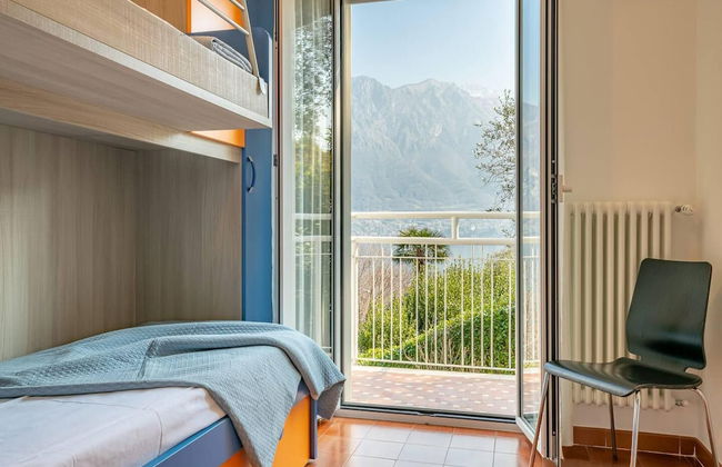 Charming 4-bed Apartment -lake Views & Balconies - Foto 7