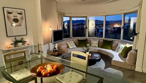 one bedroom plus 1 extra room Nomad Dreams N6 in Cascais mountain view - Foto 5