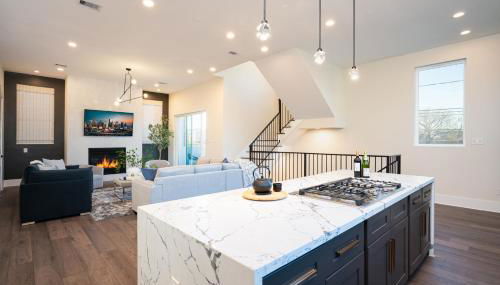 Rodeo Special! 4BR Luxury, Houston Rooftop Views - Foto 4