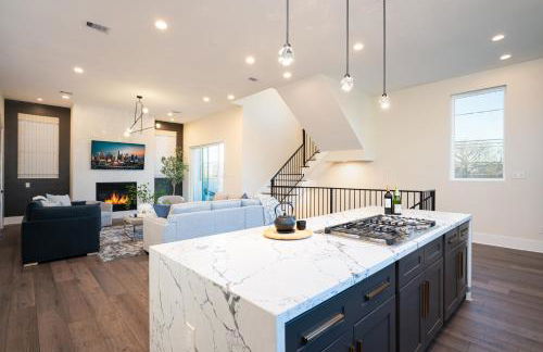 Rodeo Special! 4BR Luxury, Houston Rooftop Views - Foto 4