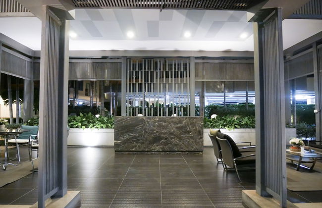 Locals Sathorn Siamese Nang Linchee - Foto 8