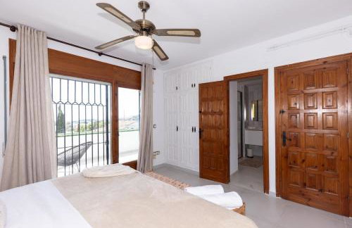 Villa Carmen - Peaceful Eco-Luxury with Private Pool and Sea Views & EV - near Sitges - Photo 32