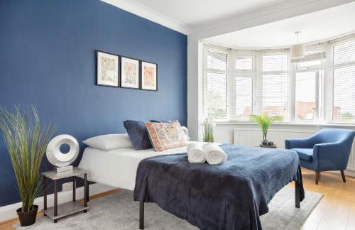 9RA - 4BD House - Wembley Views - Foto 43