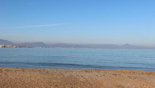 Ático Duplex en 1a línea de mar - Foto 3