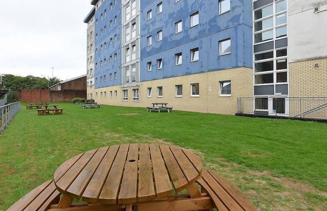 Student Only Buchanan View - Photo 14