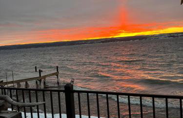 Cozy Lakefront Cottage - Foto 44