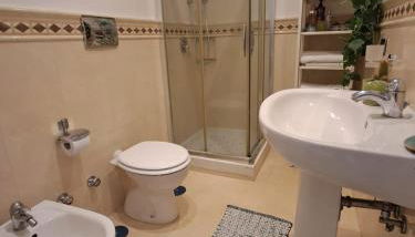 Casa Christian - De Vivo Realty Sant'Agnello - Foto 5, towels, Shower