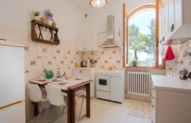 Enchanting Coastal With Views - Foto 7