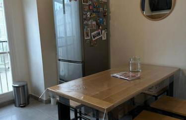 Grand F2 Perret de 60 m2, traversant lumineux, Plein Centre, 36 rue de Paris, vue Catène, arrivée autonome - Foto 5