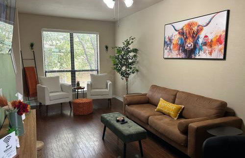 Minutes to UTA, AT&T Stadium, Globe Life Field - Foto 1