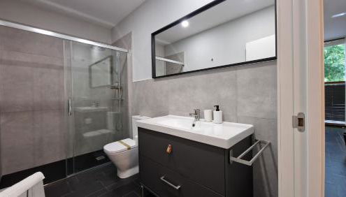 Moderno Apartamento con Garaje Privado - Foto 5, towels, Shower