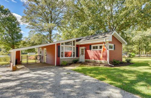 Lakeside Cedar Pines Bungalow 5 Mi to Main St! - Foto 1