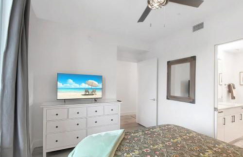 Luxury Condo Living on Sarasota Bay, Minutes From Downtown - Foto 34