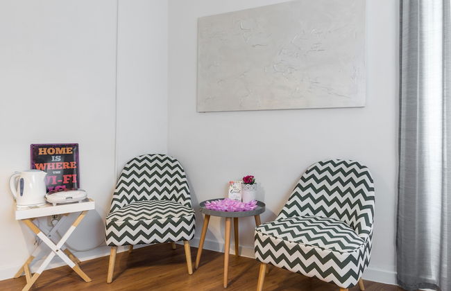 Bright & Modern on Top Location - Foto 1