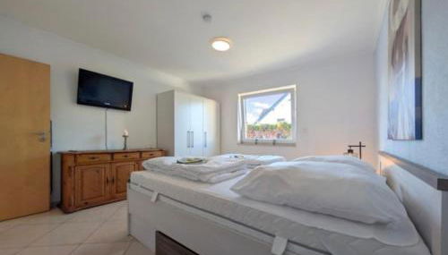 Familienwohnung mit Whirlpool Badewanne und Balkon - Photo 4