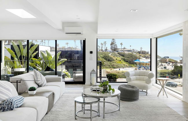 Steps to Beach+shops, Oceanview, Hot Tub+firepit Moonlight Modern by Avantstay - Foto 8