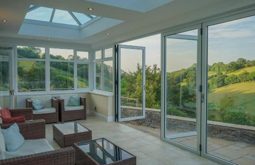 18th-Century Farmhouse with Countryside Views - Foto 11