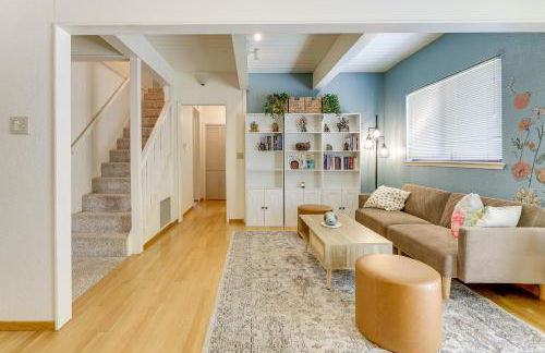 WFH-Friendly Retreat Less Than 1 Mi to Clear Lake! - Foto 6