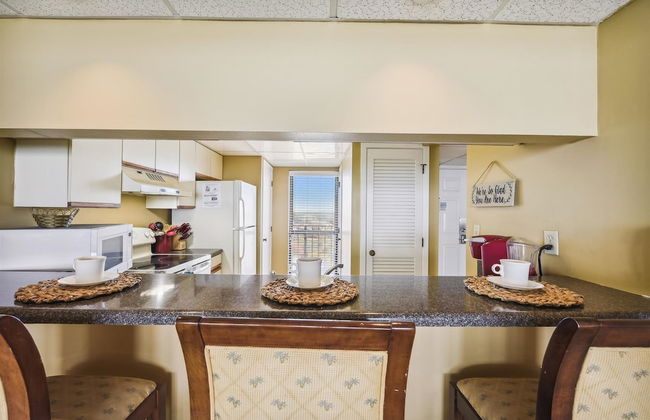 Edgewater Beach Resort #207 Tower 2 by Book That Condo - Foto 131