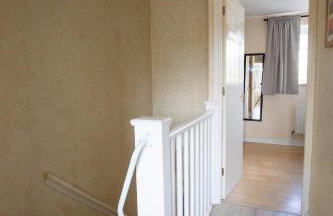 2BR Home Near Shops & Transport Links - Foto 26