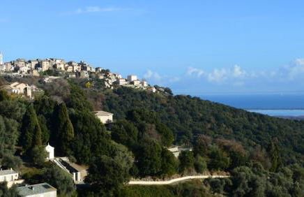 Au coeur du Village de Lucciana - Foto 13