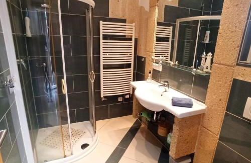 Casa Tamara quiet holiday flat with Pool great view of the mountains and the sea - Foto 17