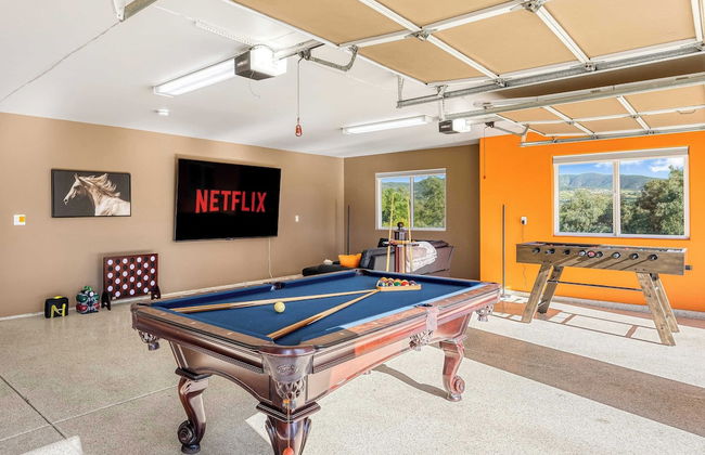 Temecula Wine Country Home w/ Pool, Hot Tub, Game Room & Vineyard Views - Foto 3