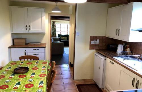 Pilgrims - Traditional flint cottage with open fire - Foto 12