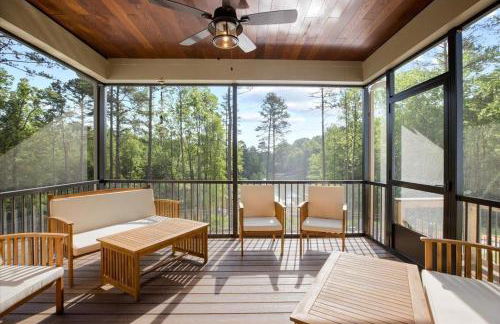 Lake Norman Home Lake Access with Heated Pool & Hot Tub - Foto 21