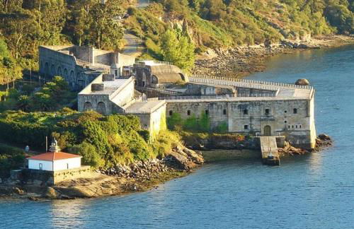 Piso Amplio y Céntrico en Mugardos - Photo 40