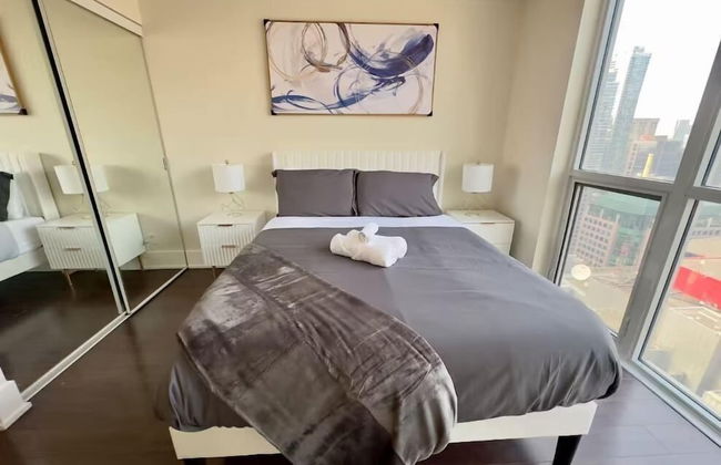 Lanterra Downtown Cn Tower - Photo 21