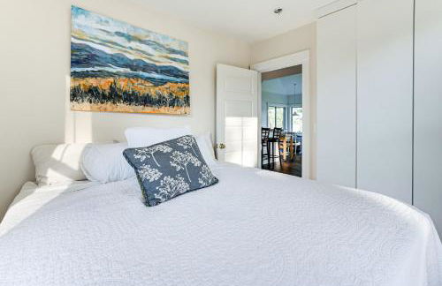 Waterfront Cottage in Summer Village with Grill - Foto 17