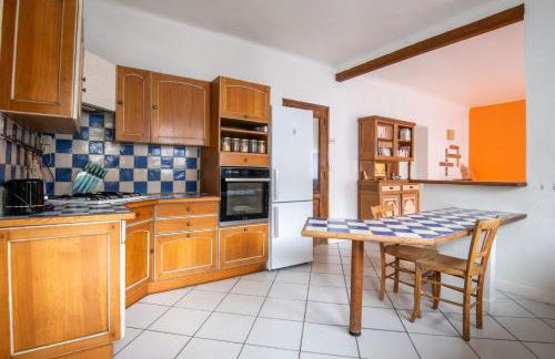 Family Home in Lille, Garden and Parking - 6/8p - Foto 14