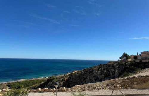 Stylish Seaview Apartment - Photo 15