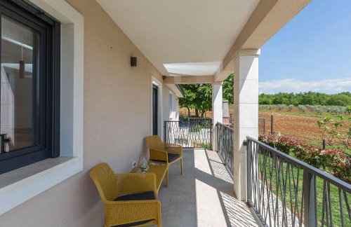 Moderne Villa mit Privatpool, Meerblick, Babybett, BBQ, klimatisierte Schlafzimmer - perfekt zum Biken - Photo 37